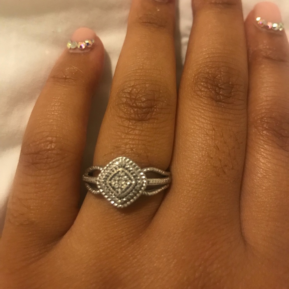 Promise Ring - Picture 3 of 4
